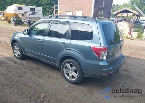 2010 Subaru Forester 2.5X Premium z USA, uszkodzony, nr VIN JF2SH6CC3AH737496